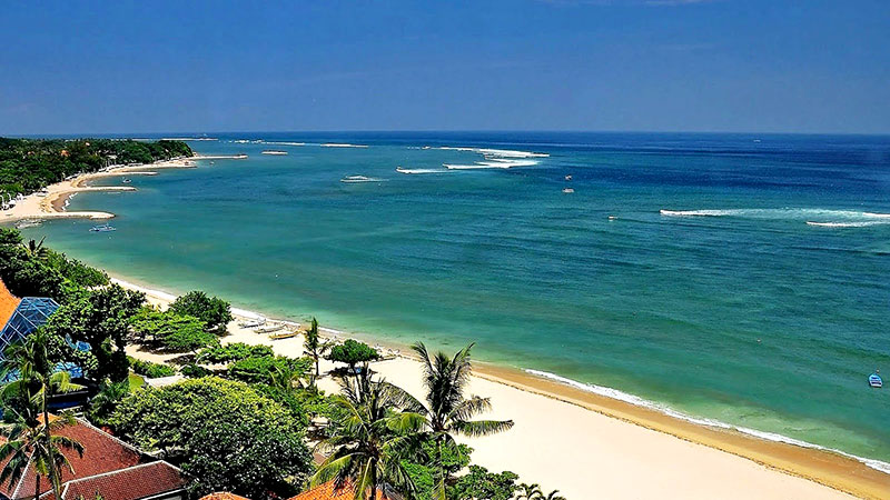 Obyek Wisata Pantai Kuta Bali